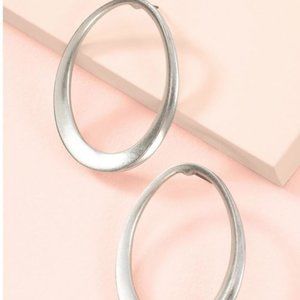 Stella & Dot - Georgia Hoops - Silver